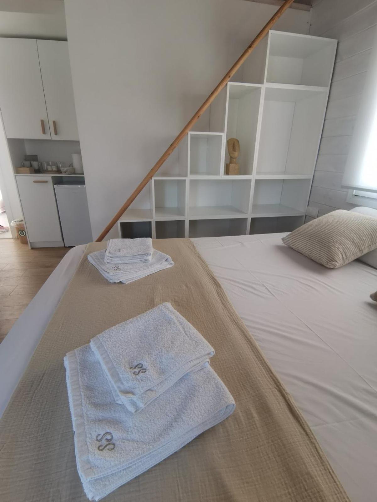 Sea And Sand Apartment Elafonissos Luaran gambar